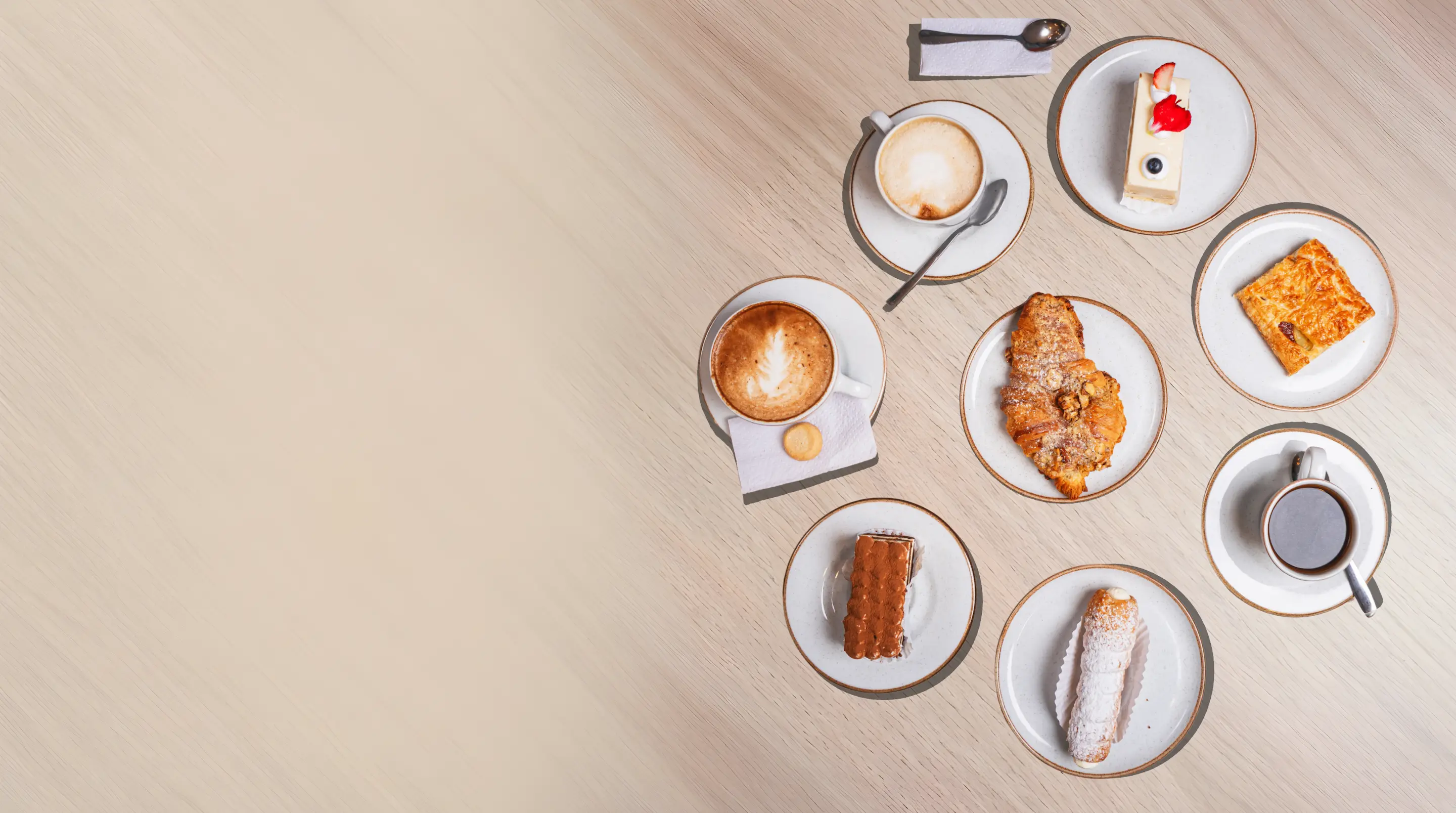 Pastelería Saint Michel - Tradición y Dulzura