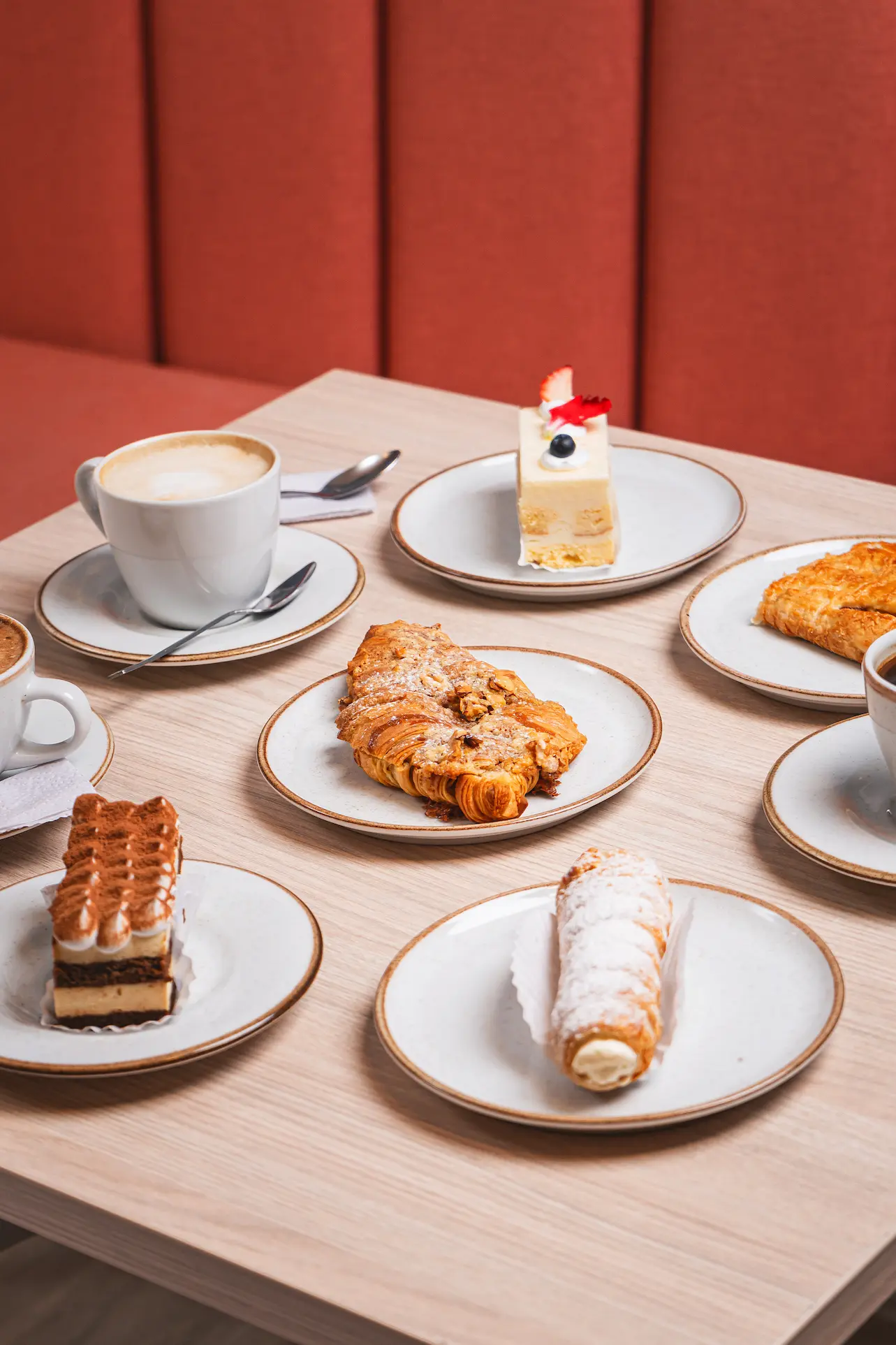 mejor salón de té y pastelería en Zipaquirá con café y postres artesanales - Saint Michel